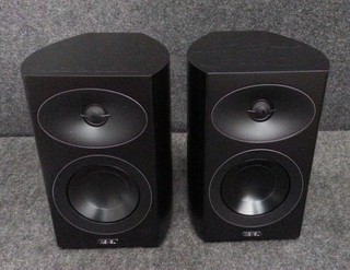 REVEL M145 Revel Performa4 Bookshelf Speakers 5.25" Black 1 Pair