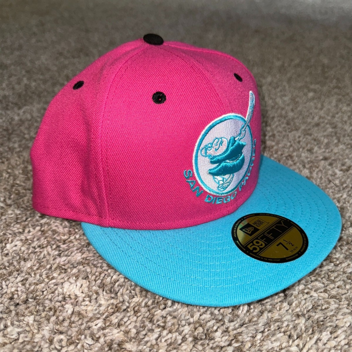 New Era 59FIFTY San Diego Padres 2-Tone Swinging Friar Pink