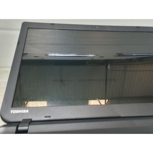Toshiba Satellite C50-B-14D Laptop 15.6" Display Intel Celeron N2830 - For Parts - Picture 3 of 16