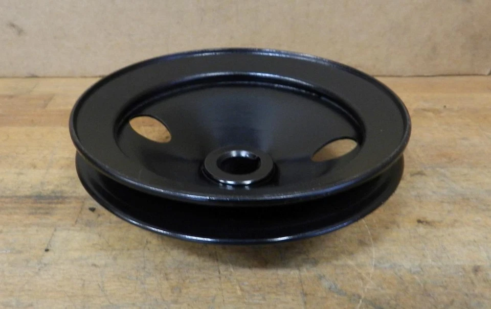 1971-74 Buick Skylark GS Riviera V8 used power steering pump pulley 1235776 - Image 4 of 4