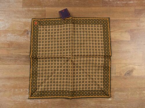 ISAIA Napoli yellow & green geometric print wool silk blend pocket square NWT - Picture 1 of 4