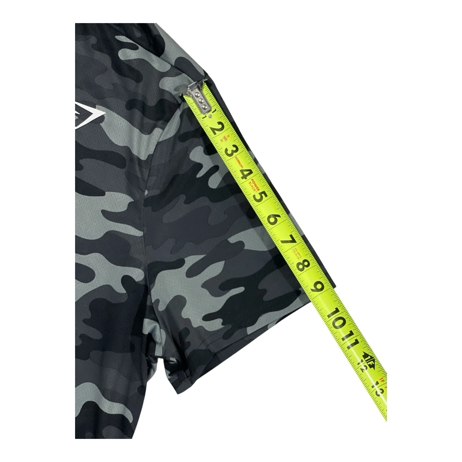 gymshark camo performance training workout outdoors shirt