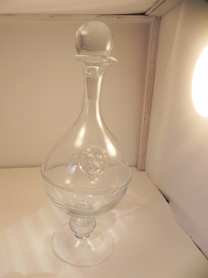 Global Views Vidrio Leo Bombilla Decantador con Tapón Barra Ornamentada Ware León Medallón Foto 3 de 4