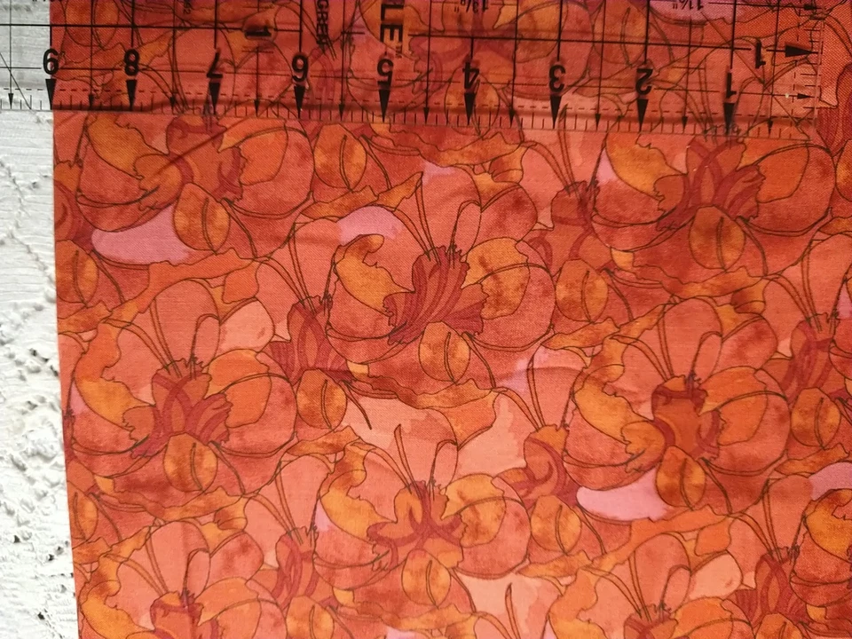 REMNANT Tonal Poppies Poppy Fabric SPRINGS CREATIVE Quilt Cotton Tim Coffey 9x22 - Image 3 of 4