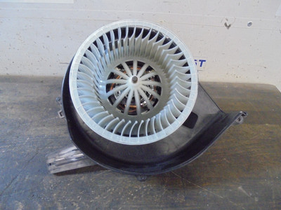 Seat Ibiza V 6J Heizungsgebl�semotor 6R1819015 141992