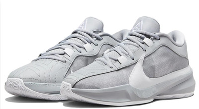 Nike Giannis Freak 5 Tb 'Wolf Grey'. Size US 6/ UK 5.5/ EUR 38.5