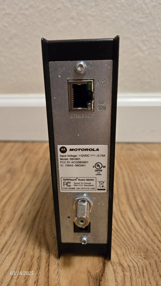 Motorola SURFboard 1-Port Wireless G Router & Cable Modem Gateway  - Image 4 of 4