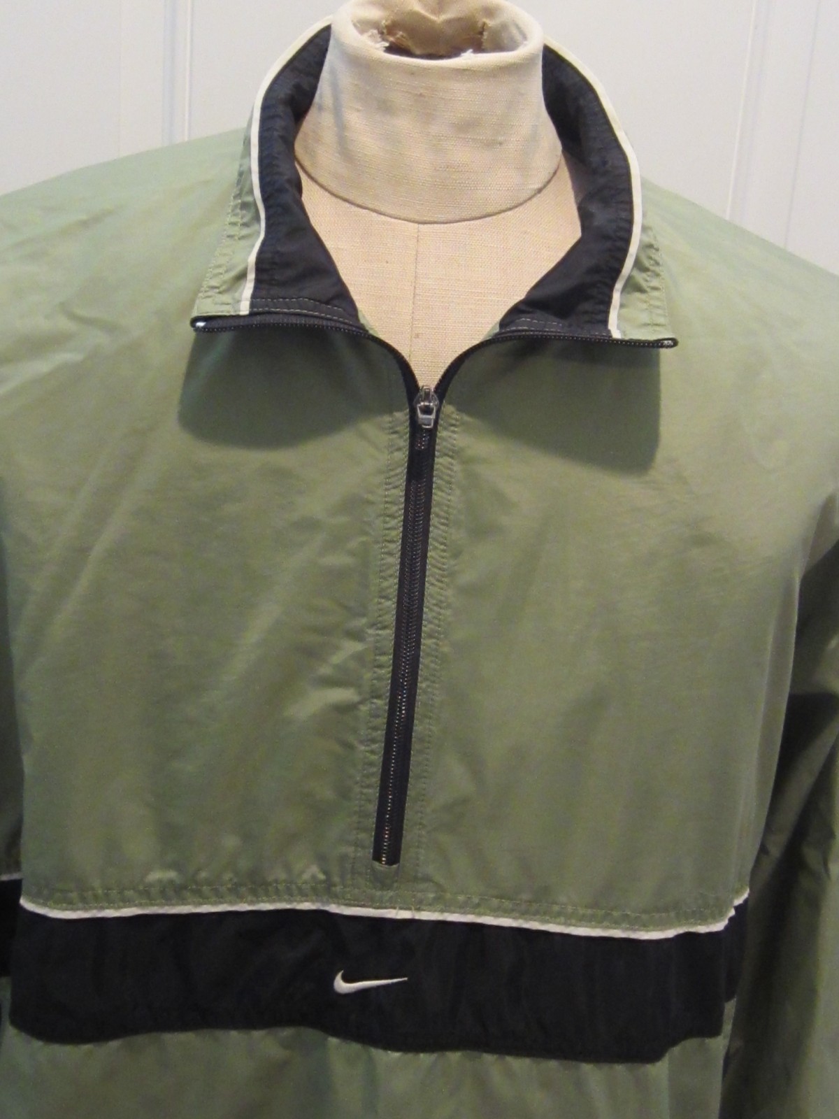 Large Nike Green Pullover Half Zip Windbreaker - image 3