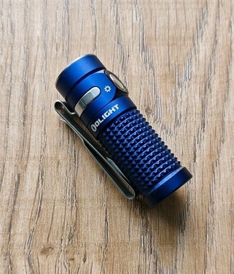 Olight Baton 4 LED Taschenlampe 1300 Lumen - Königsblau