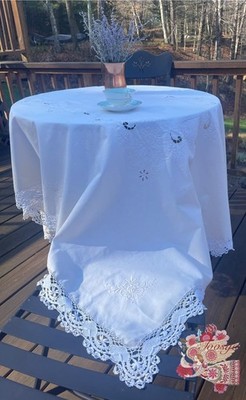 Embroidered Linen Tablecloth with Bobbin Lace 153x112 cm Handmade Vintage 