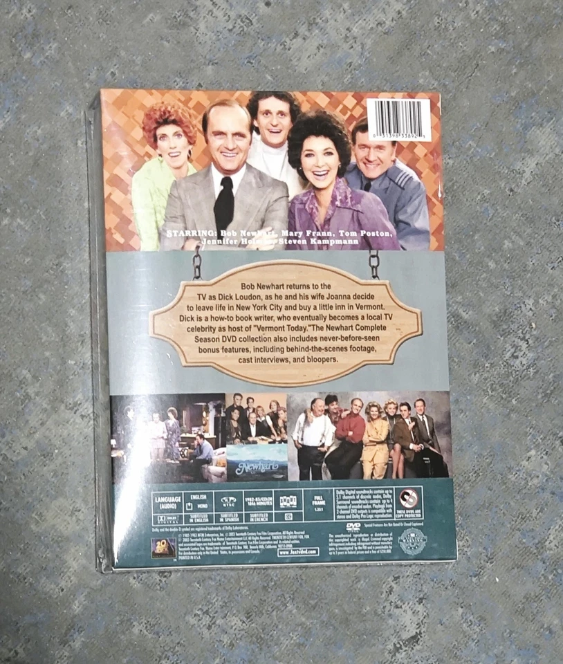 Newhart: The Complete Series Seasons 1-8 DVD 24-Disc Brand New Region 1 Foto 2 de 2