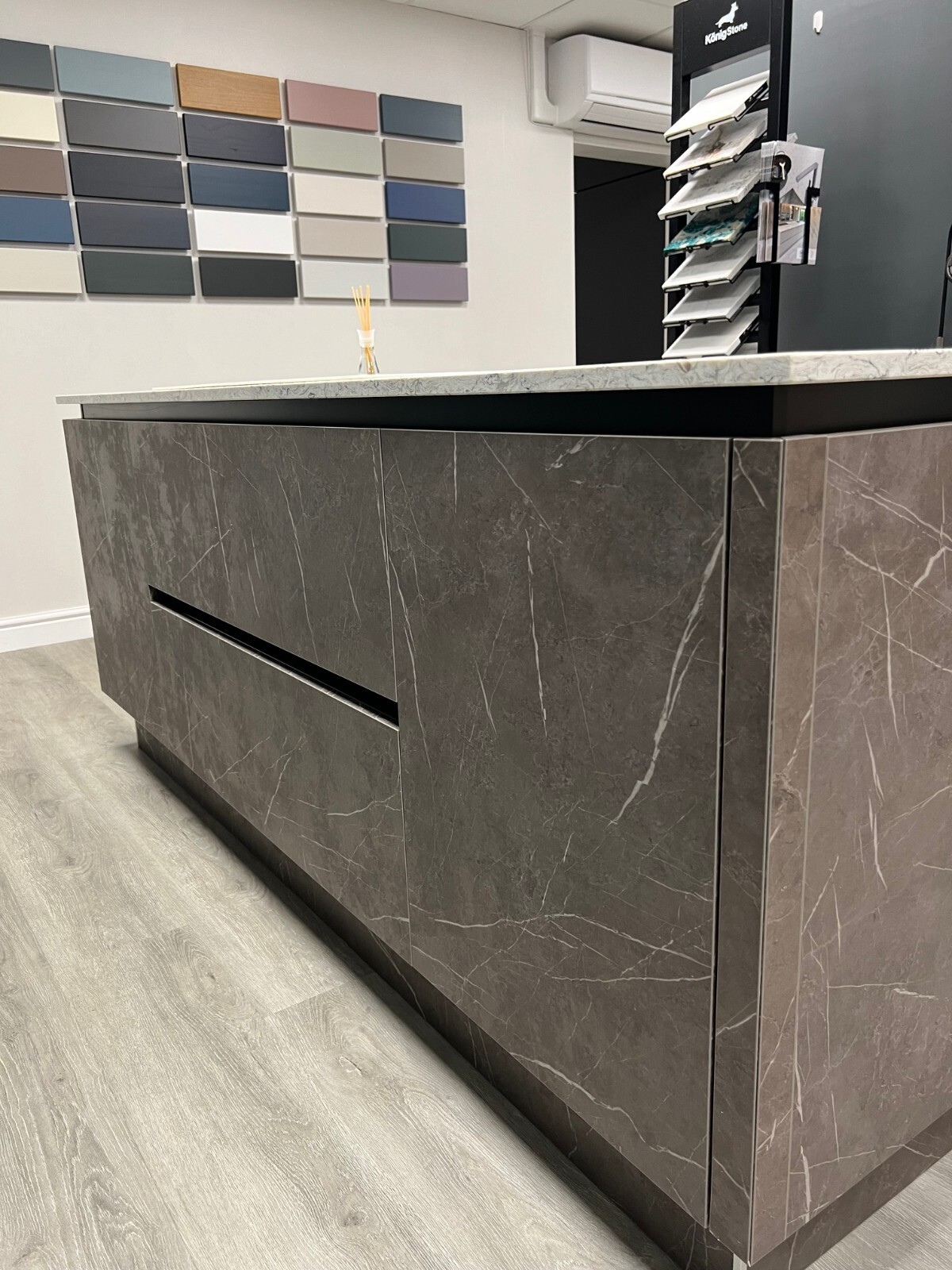 ExDisplay kitchen with Island unit with Quartz worktop & CDA Appliances eBay