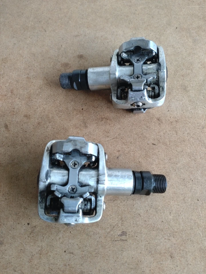 Vintage GT Clipless Mountain Bike Pedals - Image 3 of 4