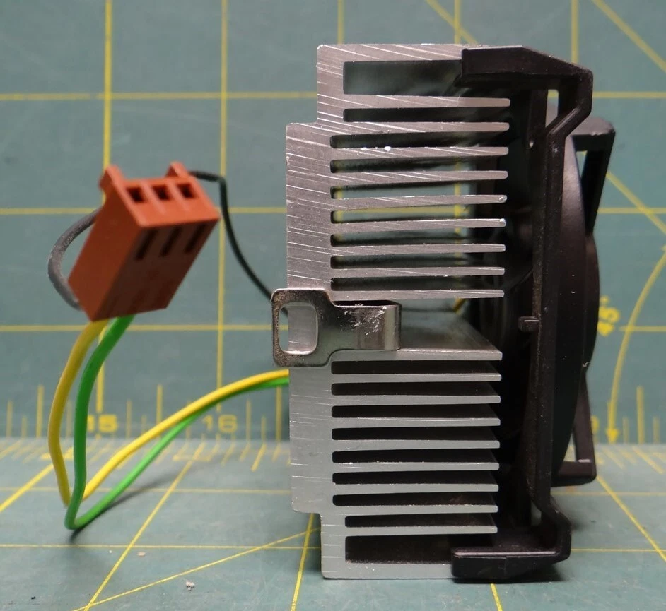 Intel A27760-001 109X7612H1086 DC12V 0.1A PAT Fan with Heatsink - Image 4 of 4