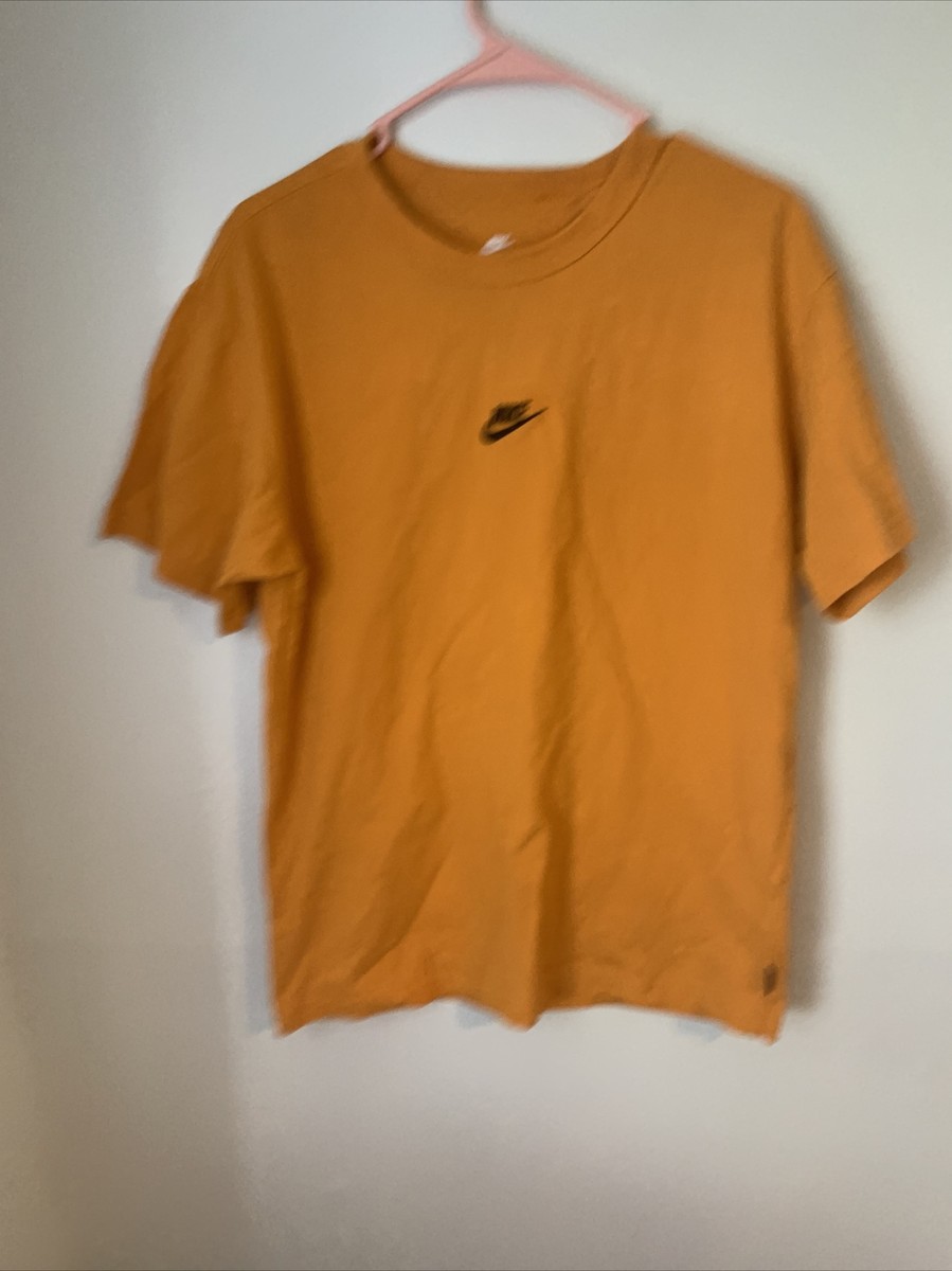 Nike center swoosh max 90 loose fit orange t shirt men's