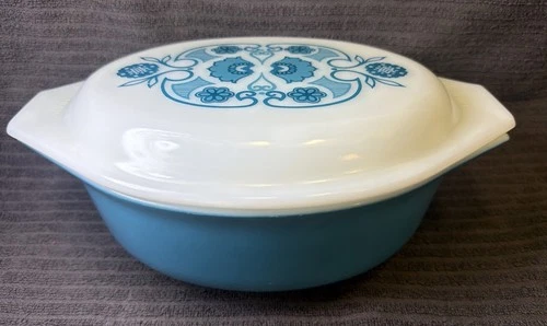 Vintage Great Condition PYREX HORIZON BLUE #043  1 1/2 QT CASSEROLE with lid MCM