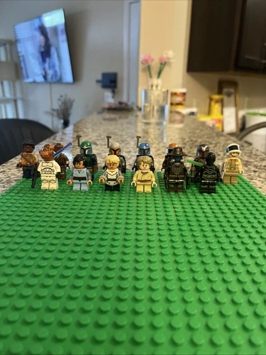 LEGO Minifigure Lot Star Wars, Marvel, DC Castle Atlantis Figures