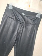 Simply Vera Wang High-Waist V Crossover Full Length Shiny Leggings Size Medium