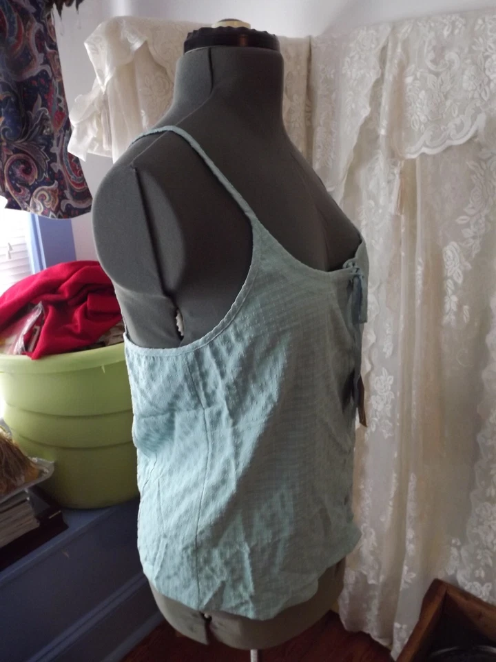 NEW L.L.BEAN OUTDOORS spaghetti strap CROP top LARGE AQUA BLUE SPF30 sunblock - Изображение 2 из 4