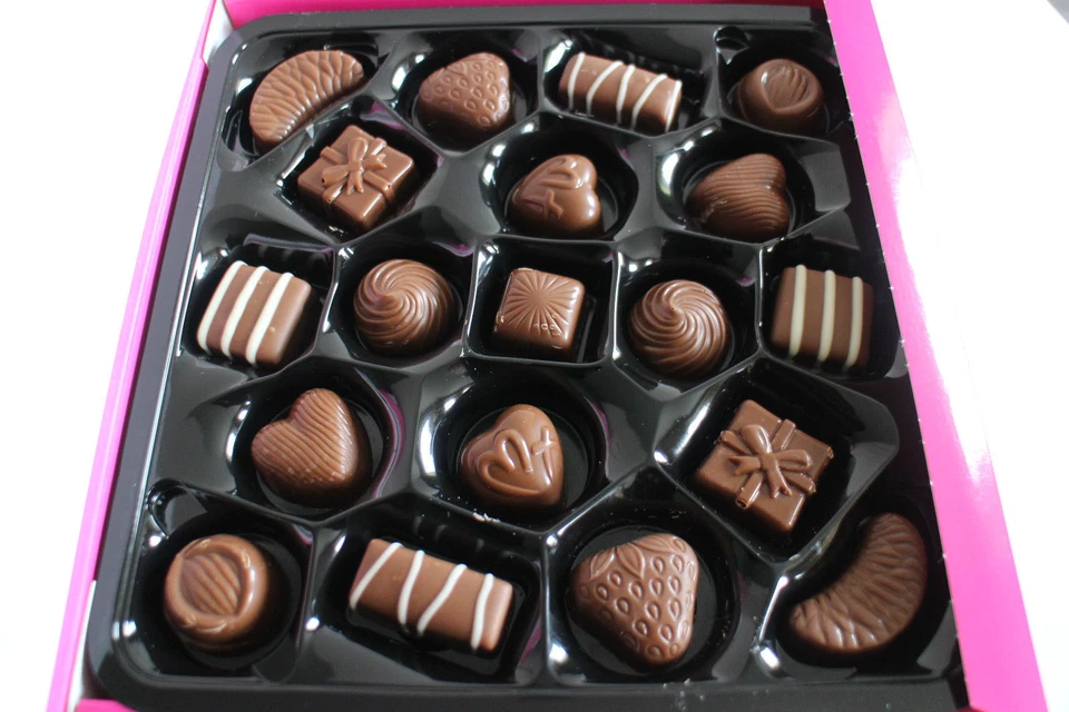 CADBURY CHOCOLATE MILK TRAY 360G - Image 3 of 3