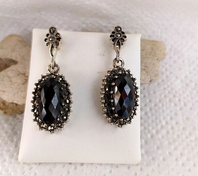 Orecchini pendenti ovali in argento sterling 925 a forma di marcasite e diama... - Immagine 3 di 4