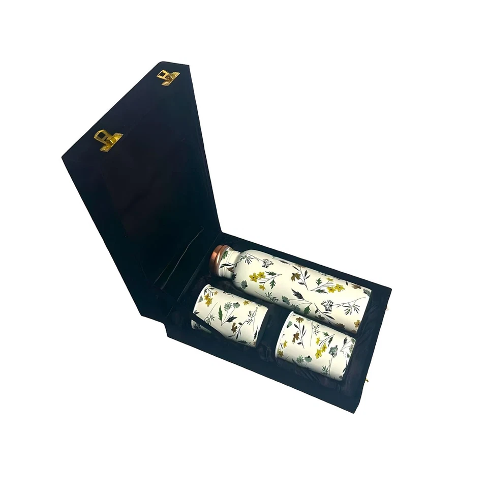 Botella de cobre impresa multicolor con 2 vasos para beneficios para la salud a prueba de fugas Foto 3 de 4