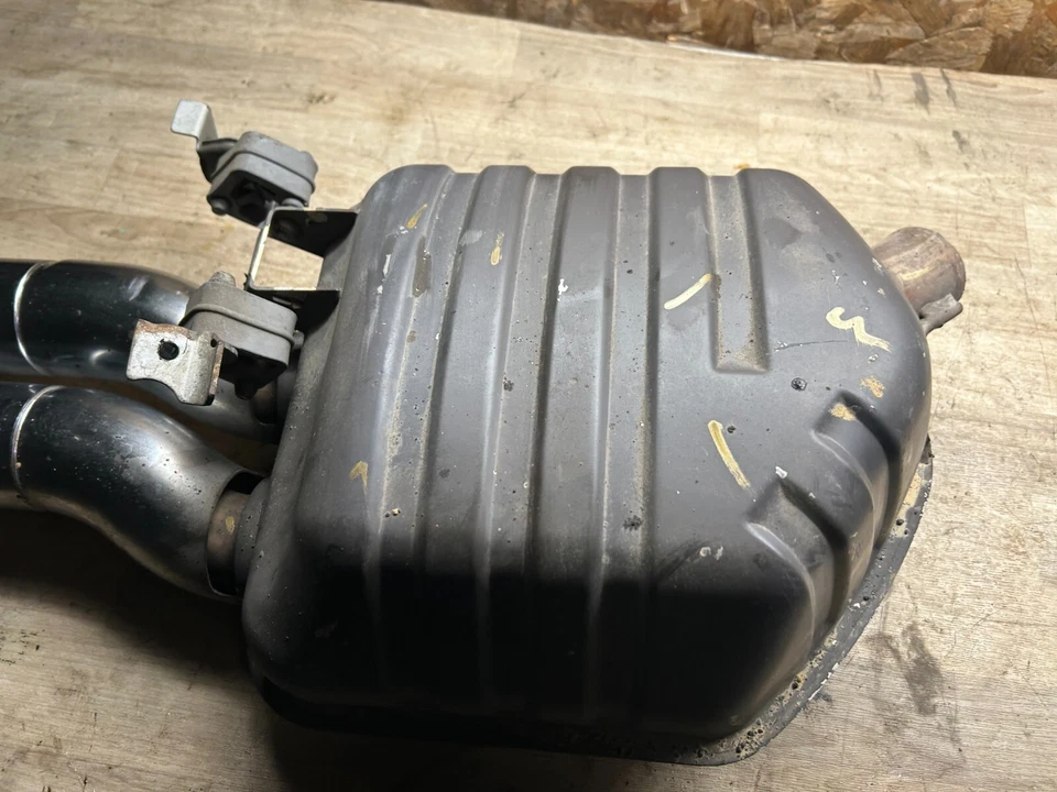 宝马 650I M6 E64 E63 原始设备制造商 06-10 左驱动侧工厂库存消声器 — 第 2/4 张图片