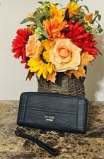 GUESS Lyndi Black Lizard Embossed Zip Around Wallet Wristlet Gold Logo Est 1981