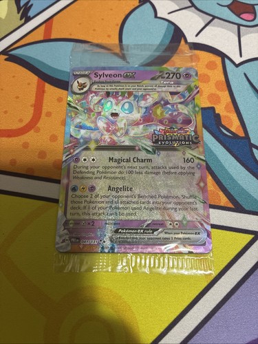 Pokemon Sylveon EX 041/131 Prismatic Evolutions Stamp Promo Sealed + Gratis Karte - Bild 1 von 2