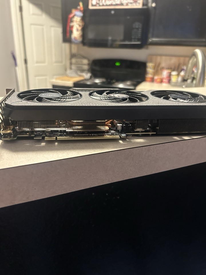 Gigabyte RX 9060 XT 16GB OC Triple Fan Gaming GPU | eBay