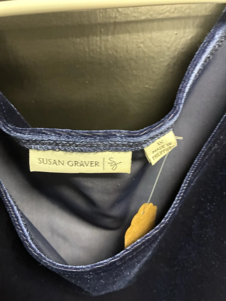 Susan Graver Navy Blue Velvet Women’s Tank Top - Size 1X - Image 2 of 4