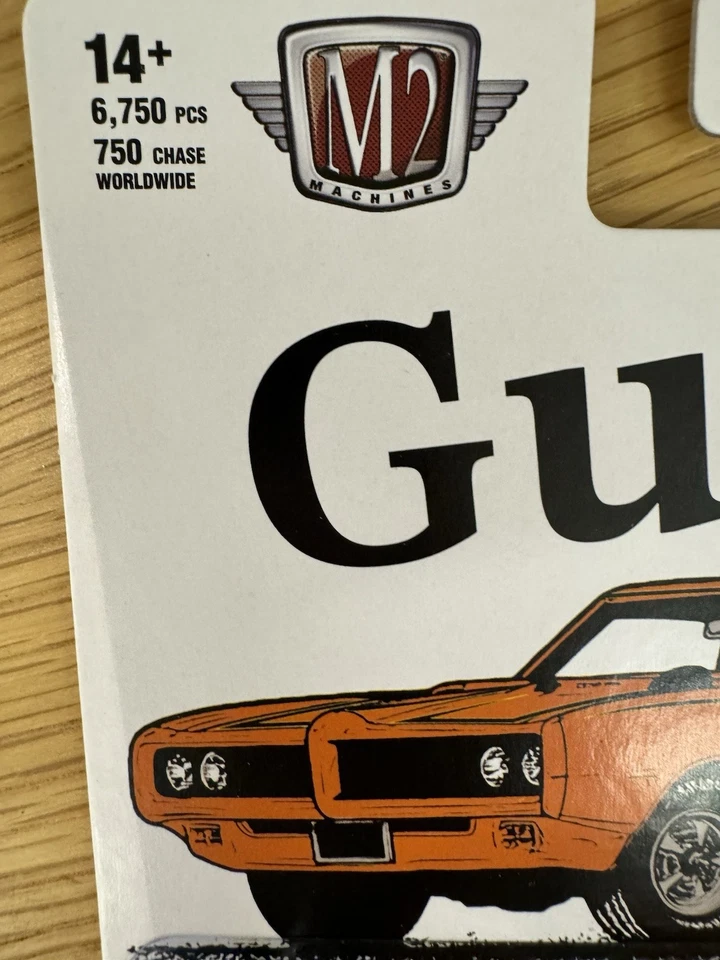 NEW M2 Machines Set of 2: Pontiac GTO Judge CHASE & Standard 1:64 Diecast Cars - Image 4 of 4