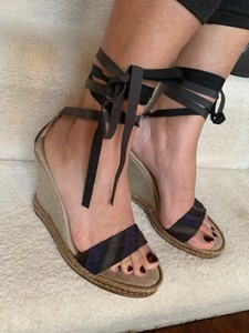 espadrilles with laces