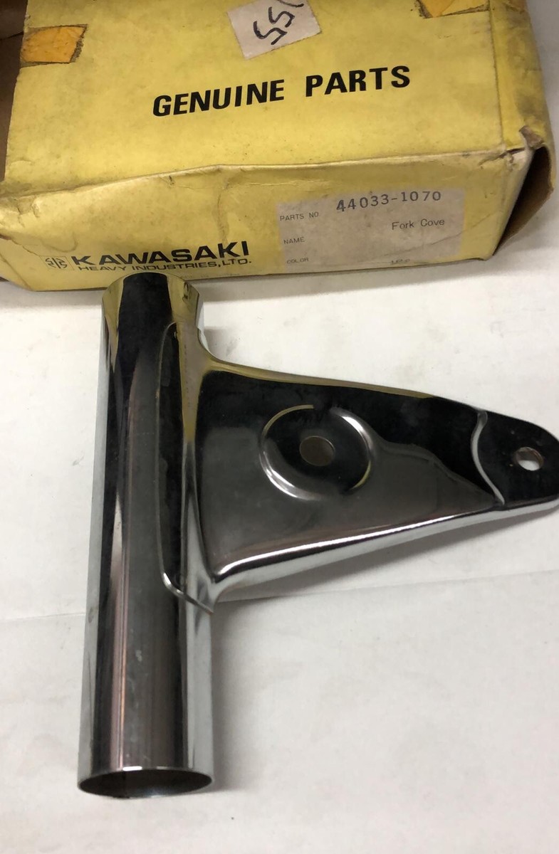 KAWASAKI KH125 COVER FORK RH 44033-1070 GENUINE N.O.S for