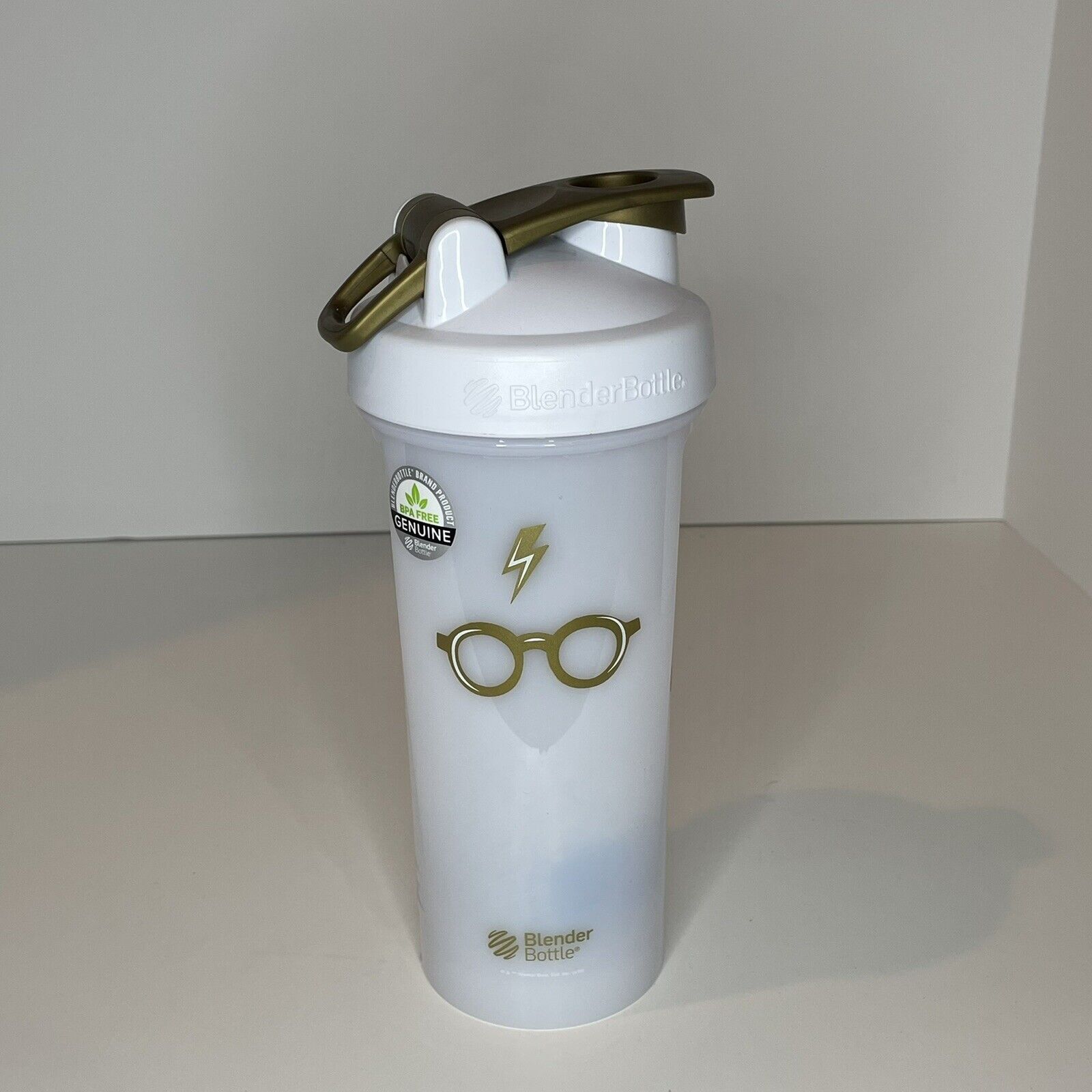 Harry Potter Max 52% OFF Blender Bottle Protein Nashville-Davidson Mall Shaker Loop Top With An 24Oz