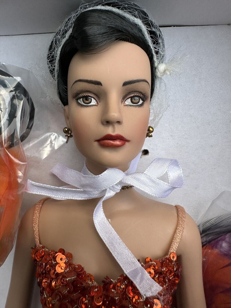 Tonner Tyler Wentworth 2004 COLLECTORS UNITED BE WITCHED Tonner Tyler Wentworth 2004 COLLECTORS UNITED BE WITCHED