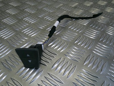 FIAT PANDA ACTIVE ELECTRIC WINDOW SWITCH (FRONT PASSENGER/LEFT SIDE) 2006-2011