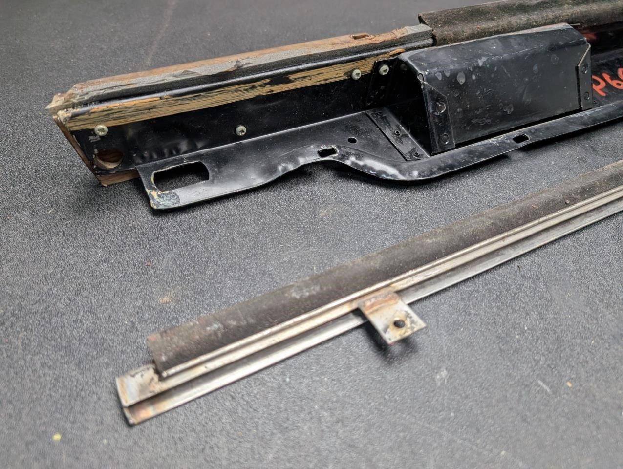 2PC Front Left Door Moldings Set 1984 Rolls-Royce Silver Spirit 1981 - 1988 X