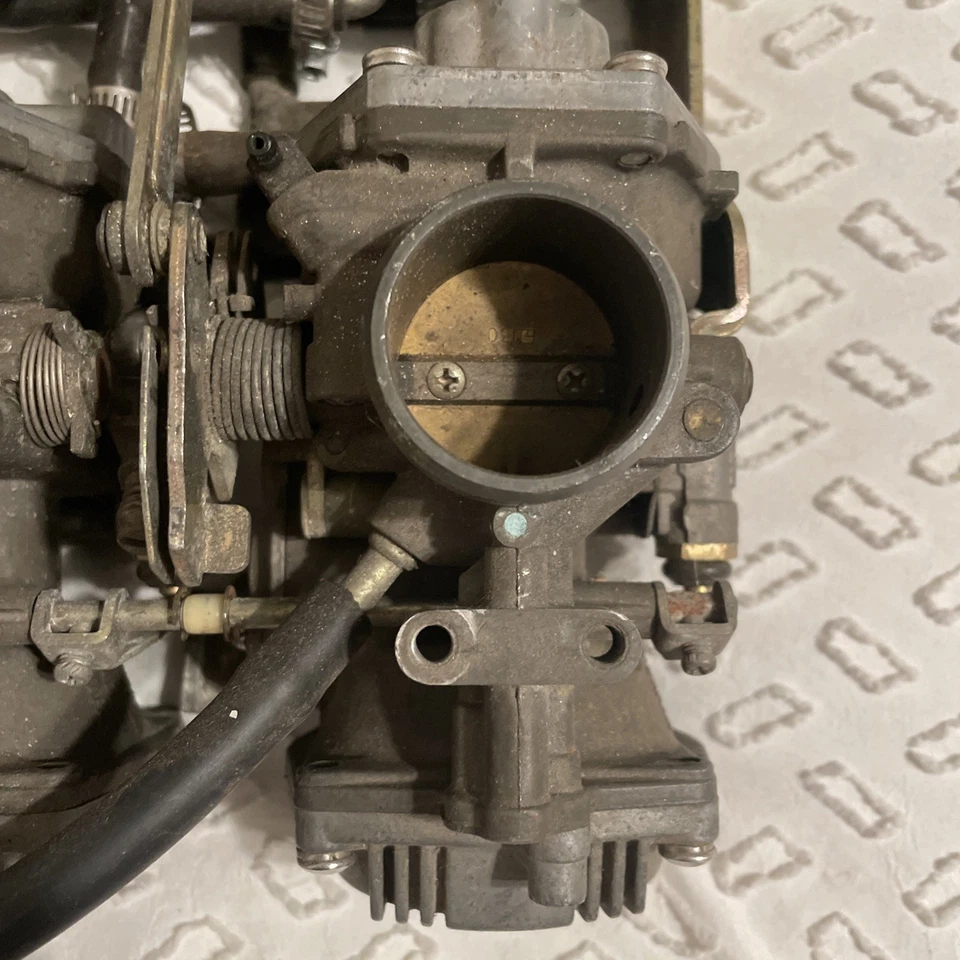 Carburadores Yamaha XVZ1200 1983 Venture Royale carbohidratos 4 barriles Foto 4 de 4