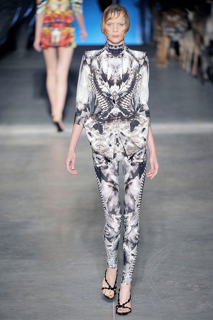 Alexander McQueen SS2009 Skeleton Kaleidoscope Silk Jumper Black Grey - Size M