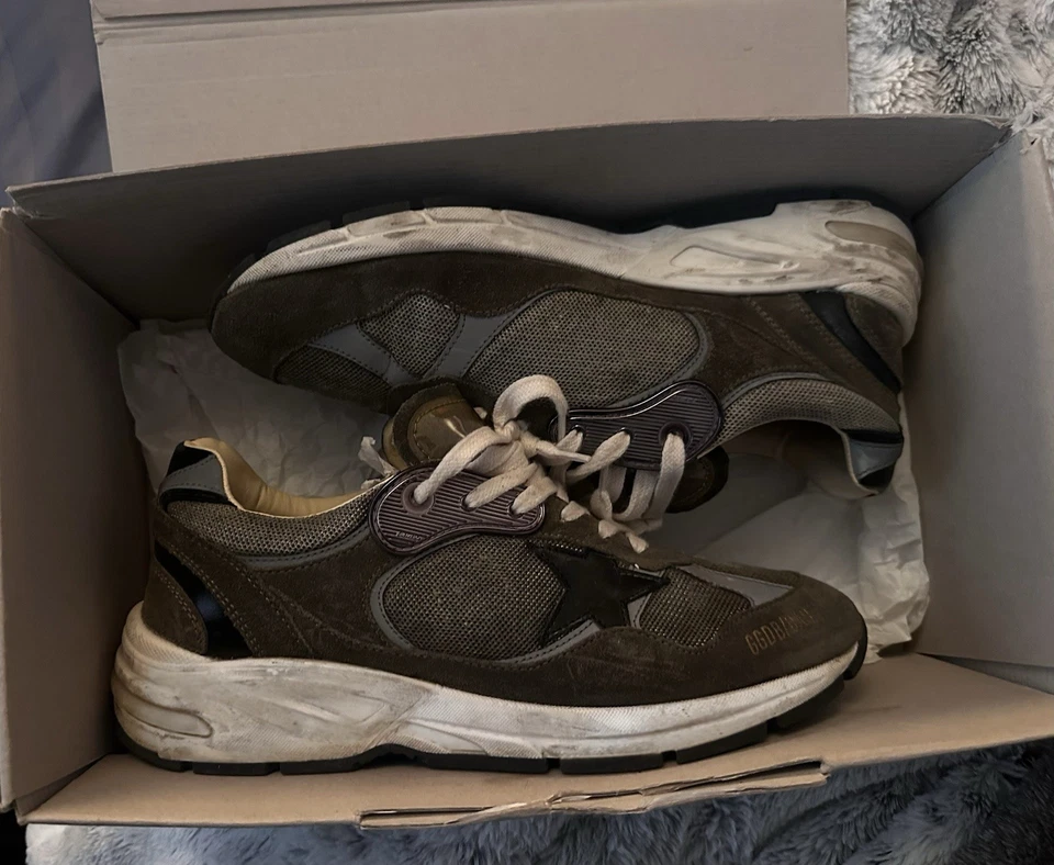 Zapatillas Golden Goose Dad Star Gamuza Oliva TALLA 43 Usadas Foto 4 de 4