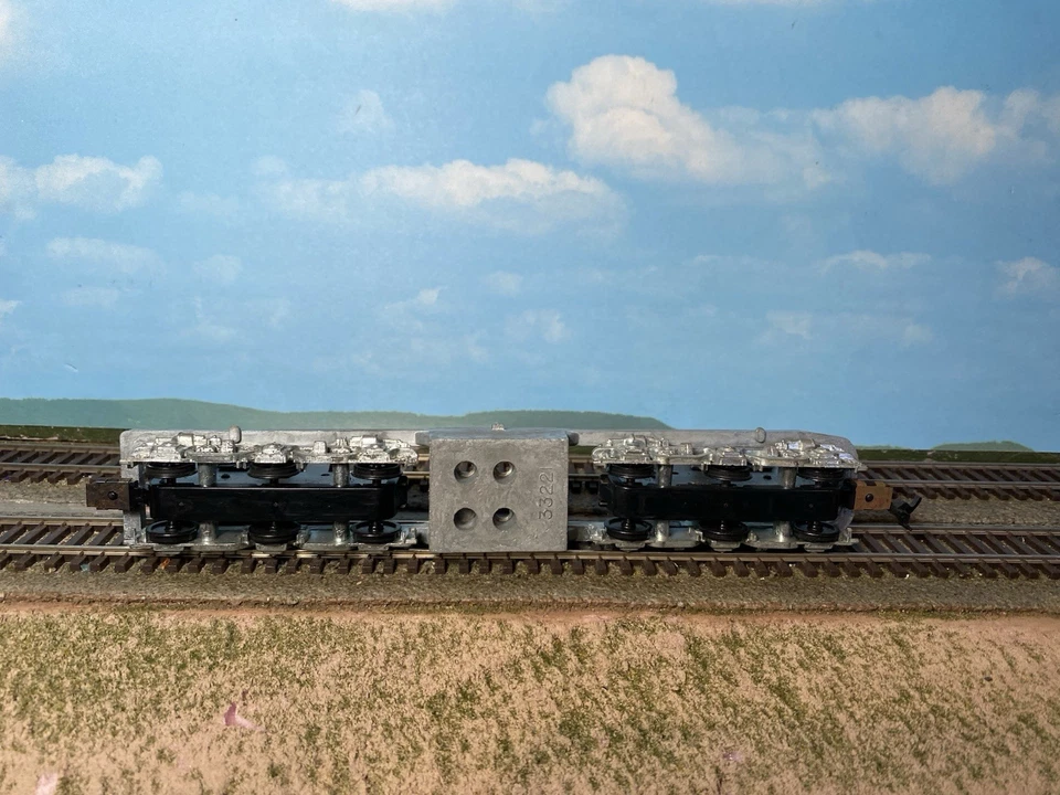 Chasis rodante ficticio HO Athearn Alco PB-1 con camiones plateados.**LEER** Foto 4 de 4