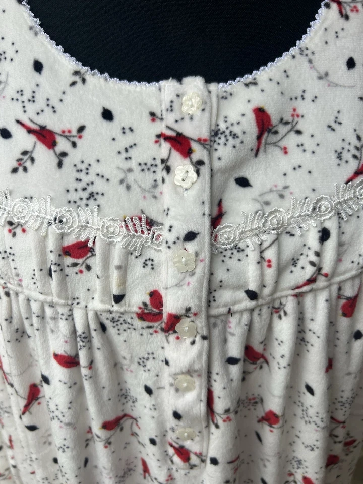 Secret Treasures Nightgown Size XL 16/18 Plush Velour Ivory Red Cardinals NWOT - Image 2 of 4