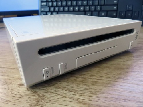 Nintendo Wii Console with 120 best Wii games - Picture 2 of 6