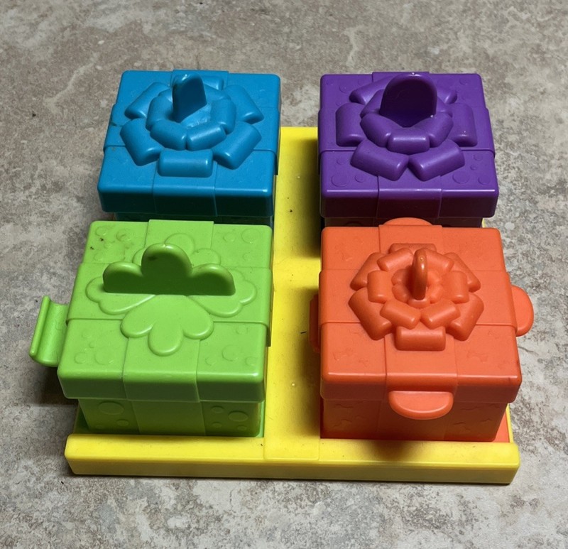 Brightkins Surprise Party Food Treat Puzzle Toy Pet Brain Teaser