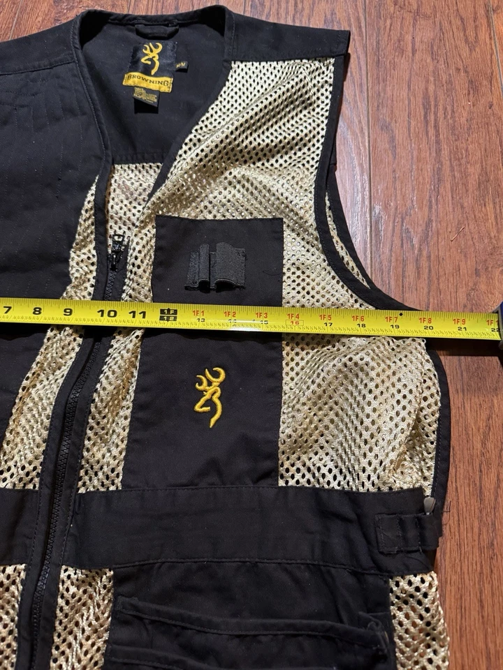 Browning Trapper Creek Mesh Shooting Vest Tan/Black Size Medium Hunting - Image 4 of 4