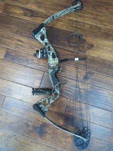 PSE Typhoon Mossy Oak Camouflage Compound Bow 60 Lb Draw 26 In To 31 In 1435426