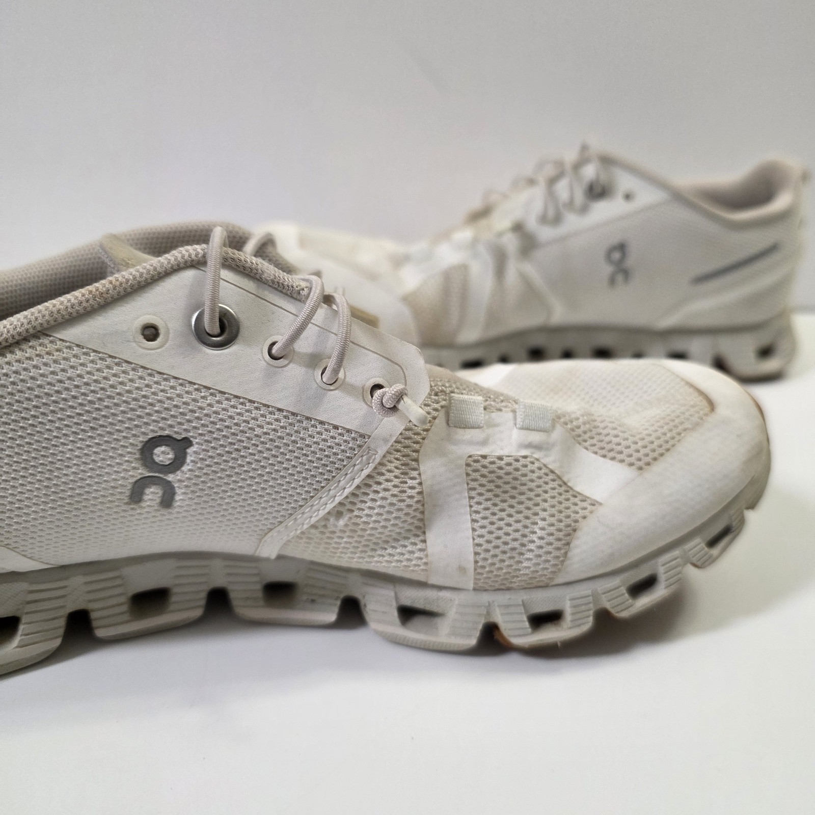 On Cloud Swiss Engineering Cloud 5 White Womens 8… - image 7