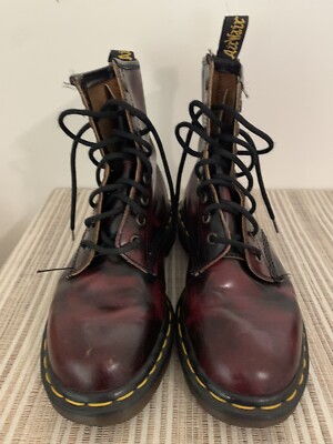Dr Martens Vintage 90s Made in England Rub Off Cherry Burgundy