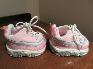 sparkly white tennis shoes